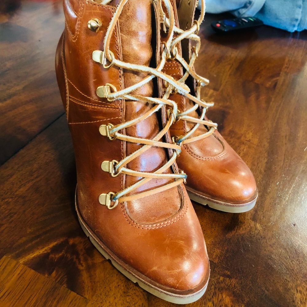 Vintage Brown Michael Kors Lace Up Heeled Boots Beautiful Real Leather Boots 9.5
